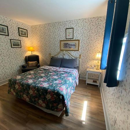 Greystone Manor Bed & Breakfast Bird-in-Hand Exterior foto
