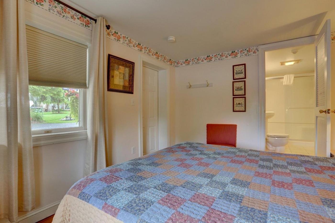 Greystone Manor Bed & Breakfast Bird-in-Hand Exterior foto