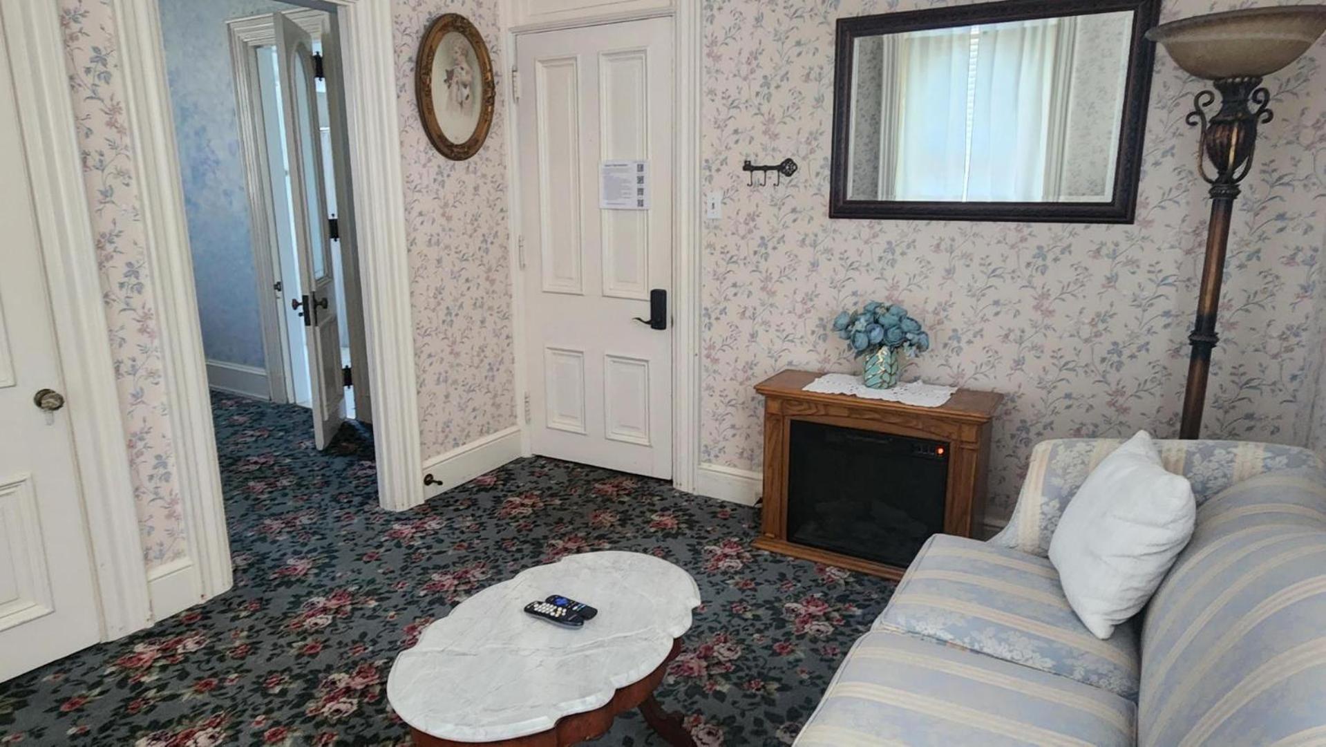 Greystone Manor Bed & Breakfast Bird-in-Hand Exterior foto